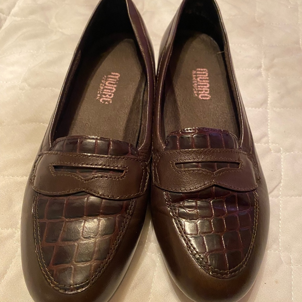 Women’s shoes